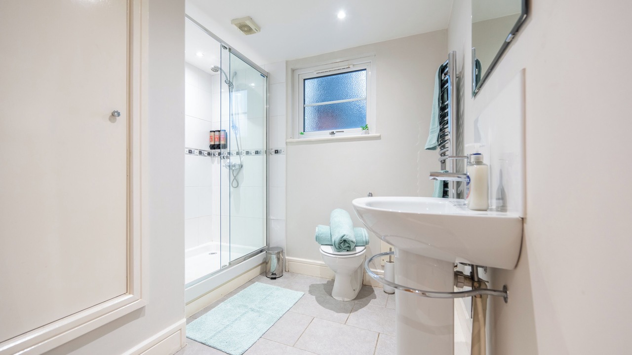 Photo of Bathroom in Pontcanna