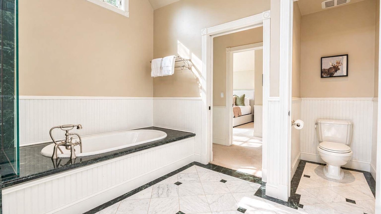 Photo of Bathroom in Aspen