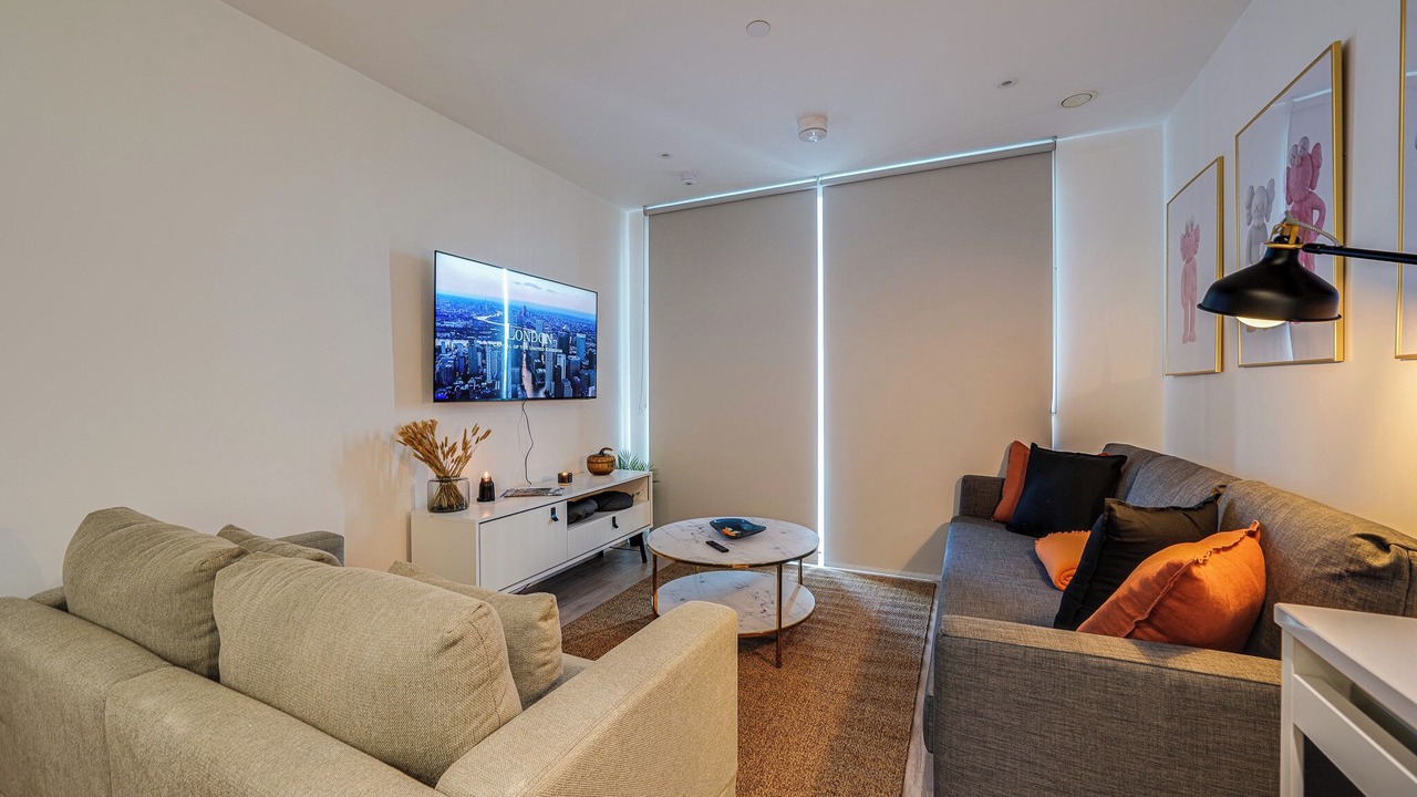 Photo of Livingroom in Alperton