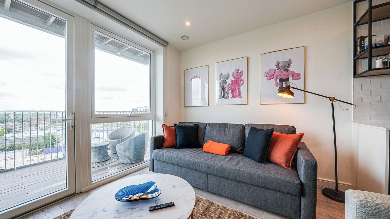 Photo of Livingroom in Alperton