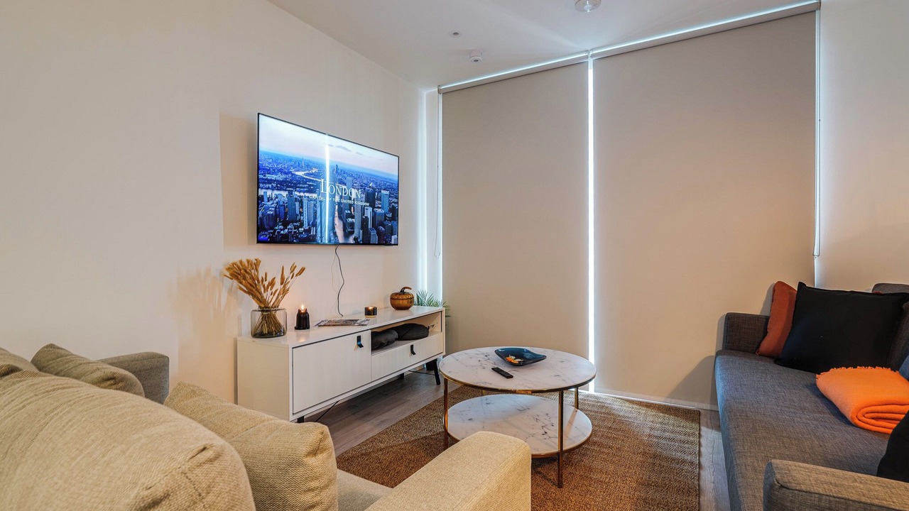 Photo of Livingroom in Alperton