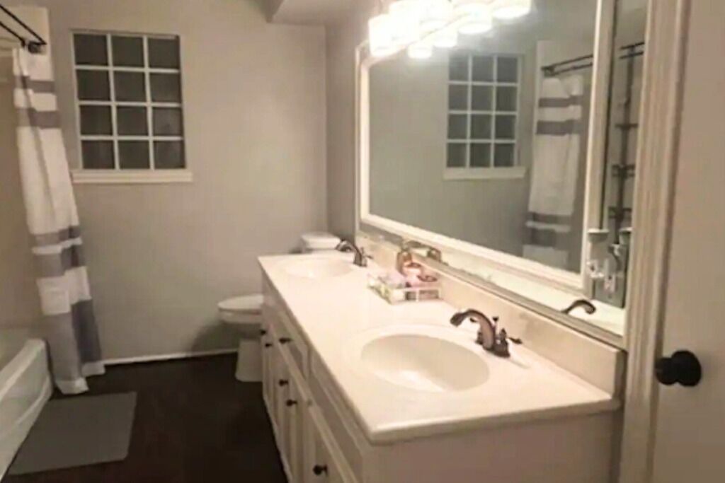 Photo of Bathroom in Ponderosa Forest