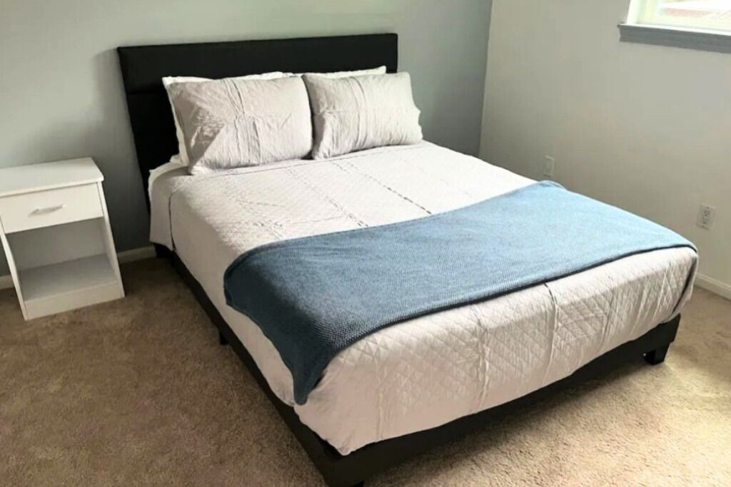 Photo of Bedroom in Ponderosa Forest