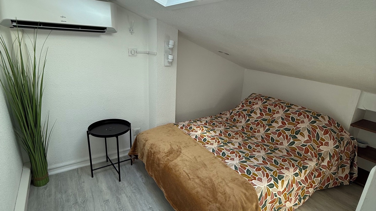Photo of Bedroom in Frontignan