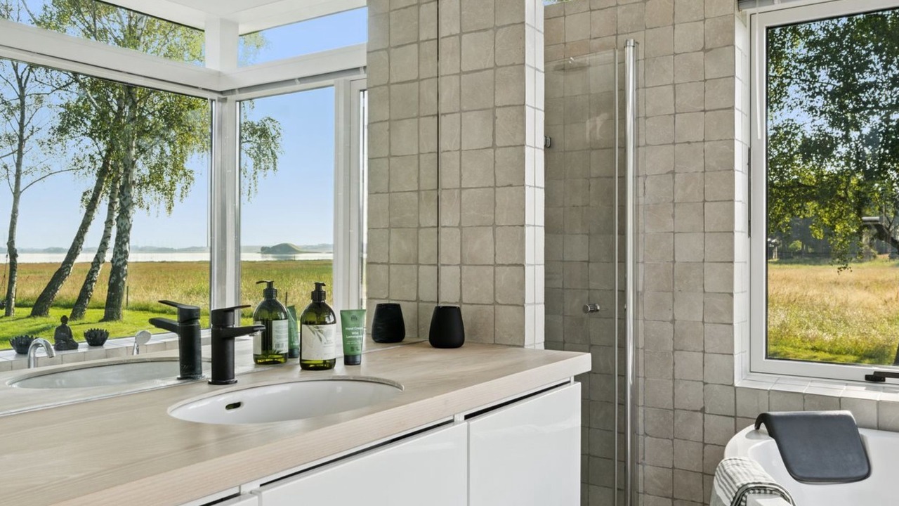 Photo of Bathroom in Jorlunde