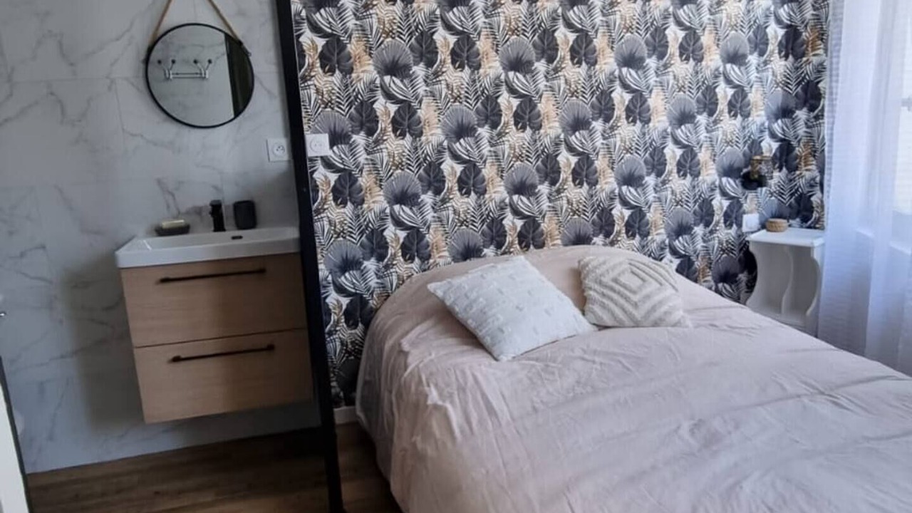Photo of Bedroom in Cognac