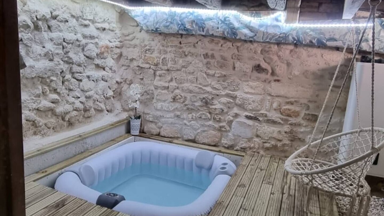 Photo of Others in Cognac