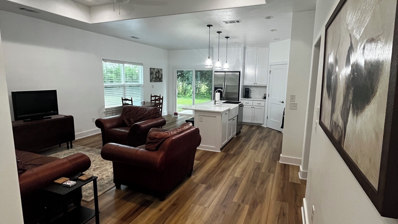 Photo of Livingroom in Lexington