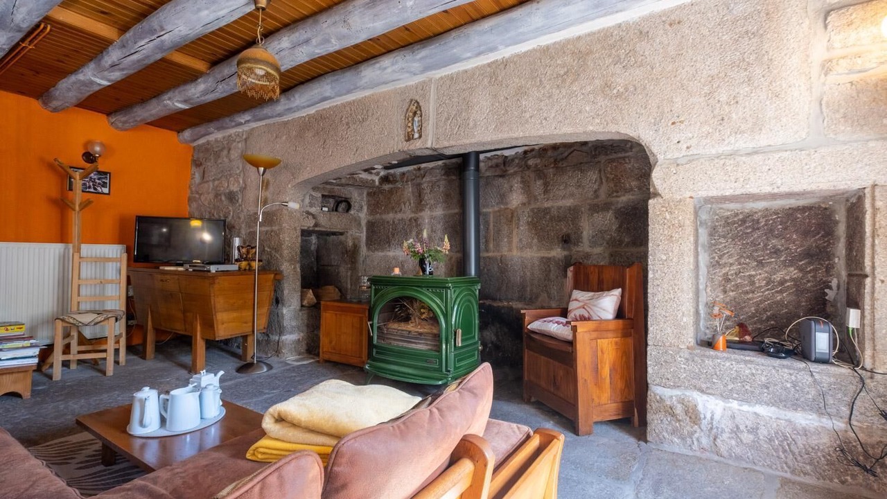 Photo of Livingroom in Peyre-en-Aubrac