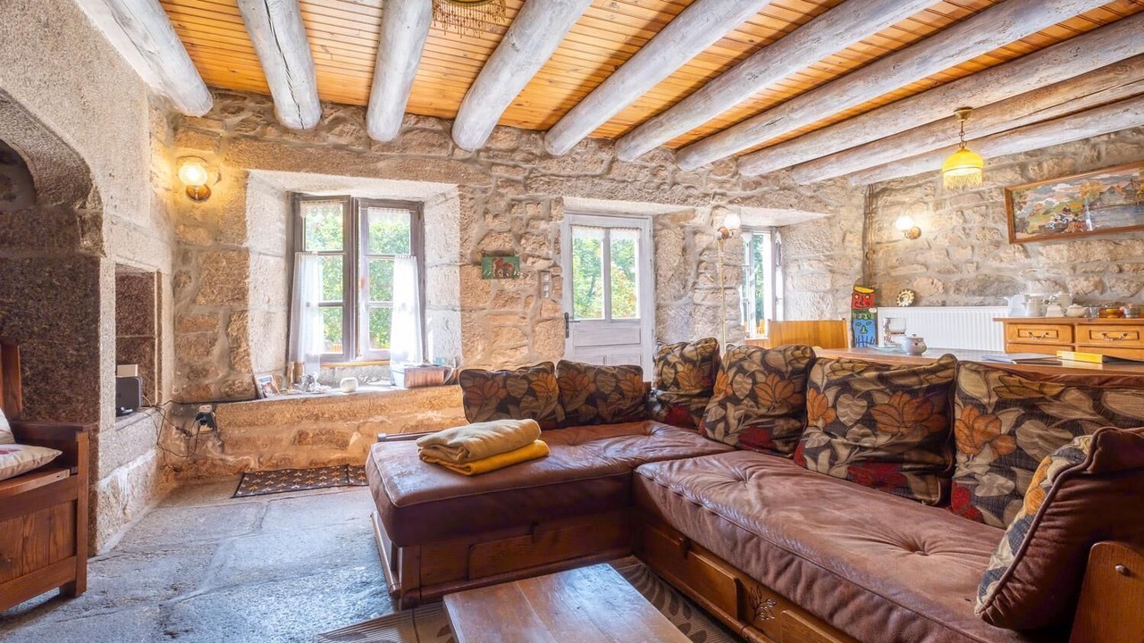 Photo of Livingroom in Peyre-en-Aubrac