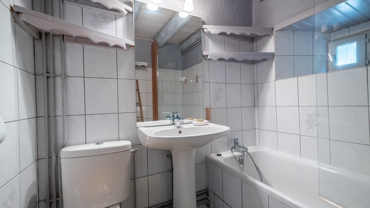 Photo of Bathroom in Peyre-en-Aubrac