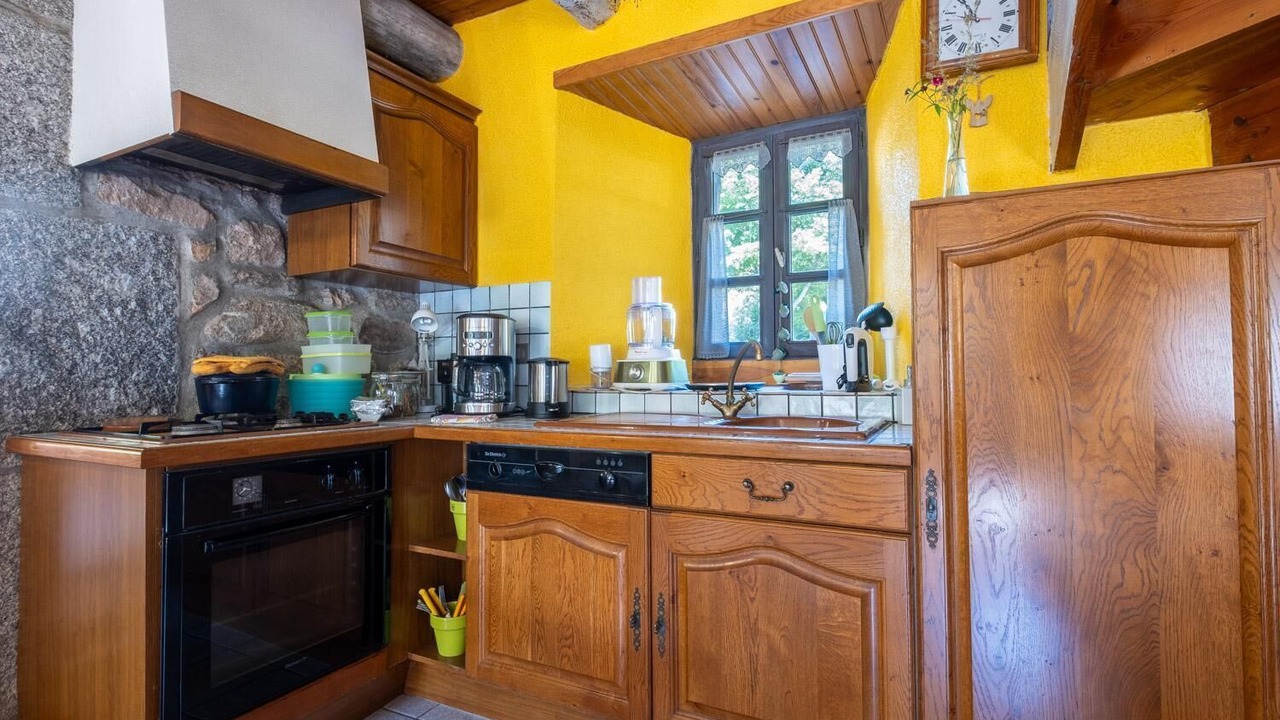 Photo of Kitchen in Peyre-en-Aubrac