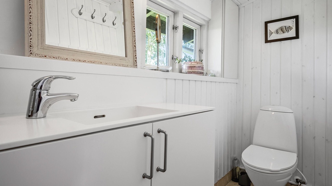 Photo of Bathroom in Mern