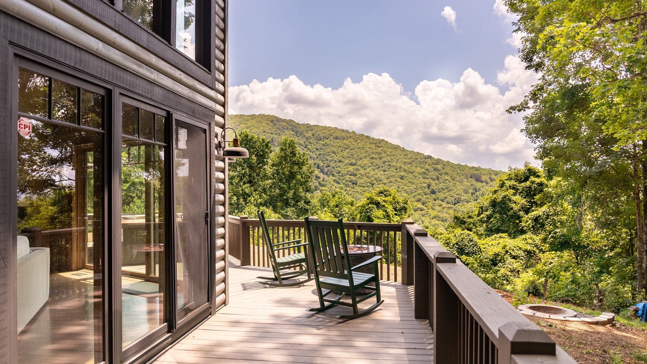 Photo of Patio Balcony in West Jefferson
