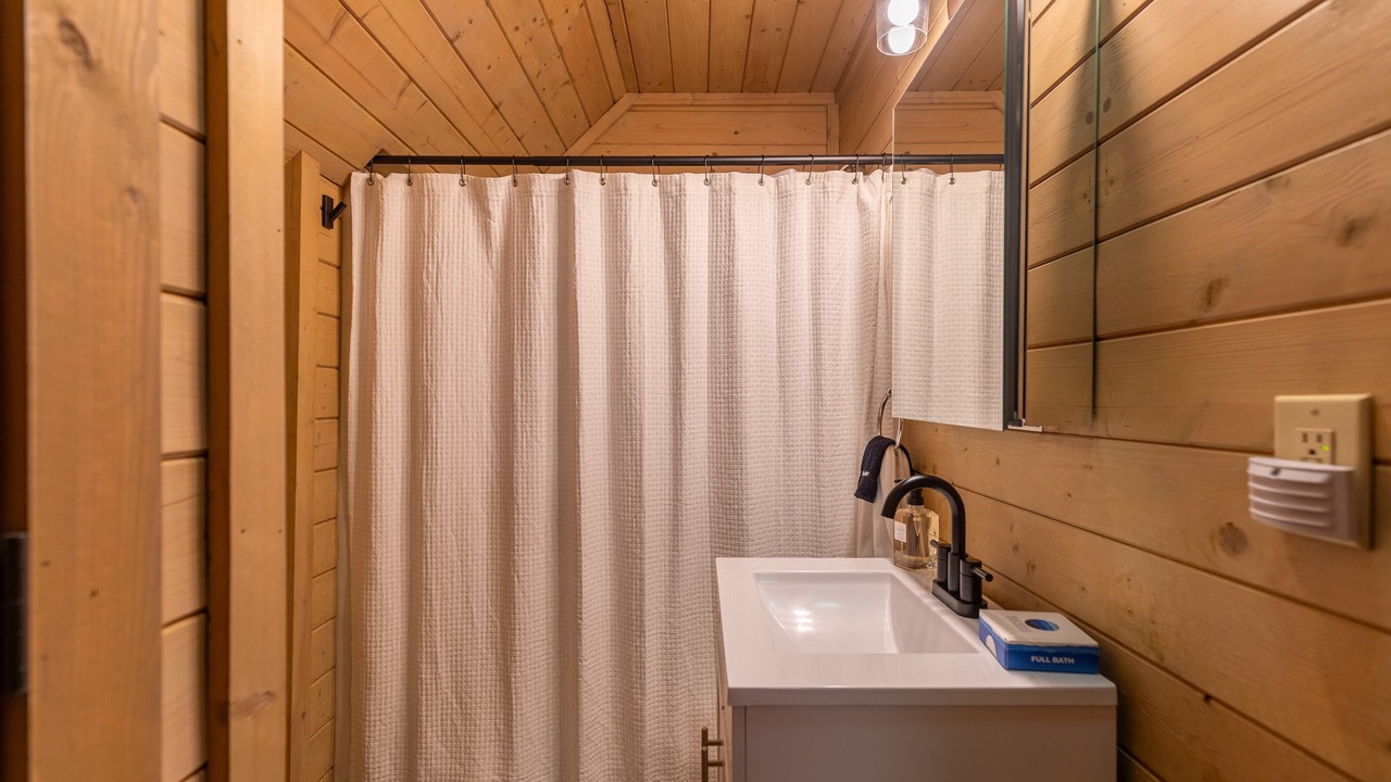 Photo of Bathroom in West Jefferson