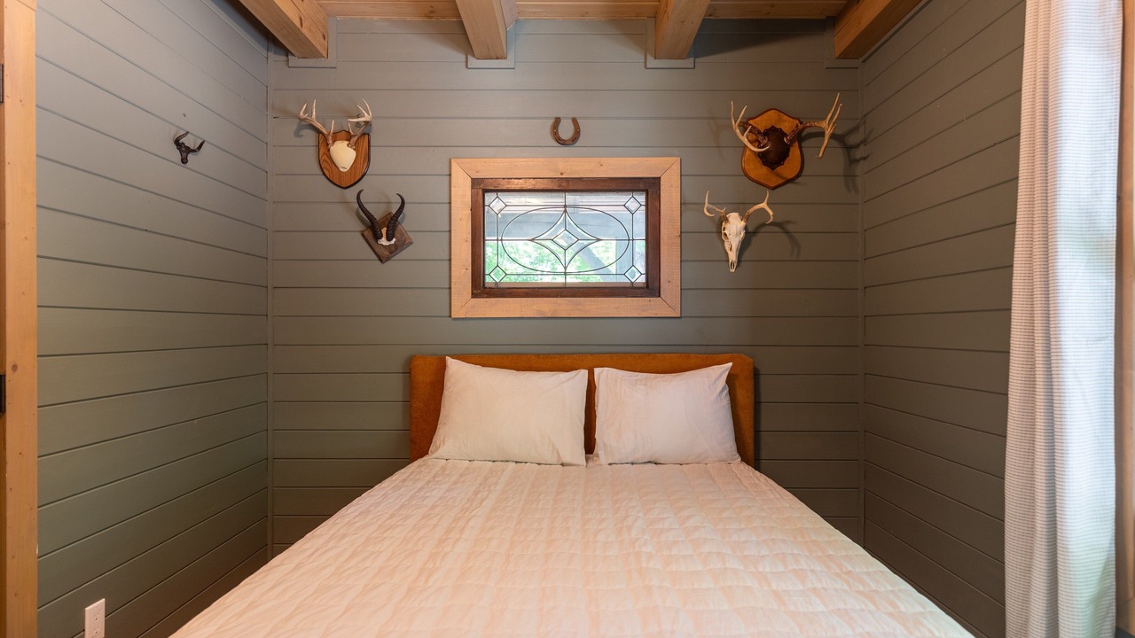 Photo of Bedroom in West Jefferson
