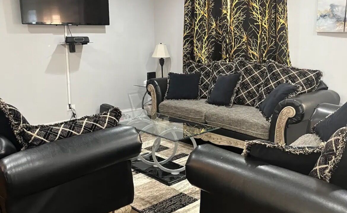 Photo of Bedroom in Auburn Gresham