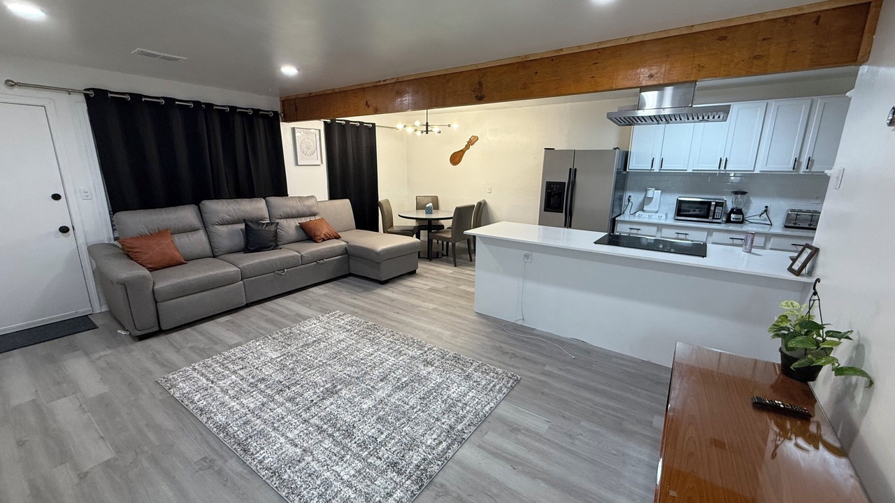 Photo of Livingroom in Midwest City