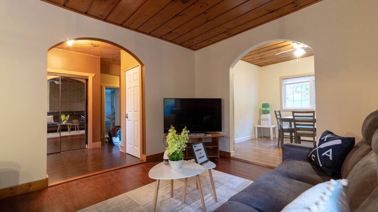 Photo of Livingroom in Hastings Highlands