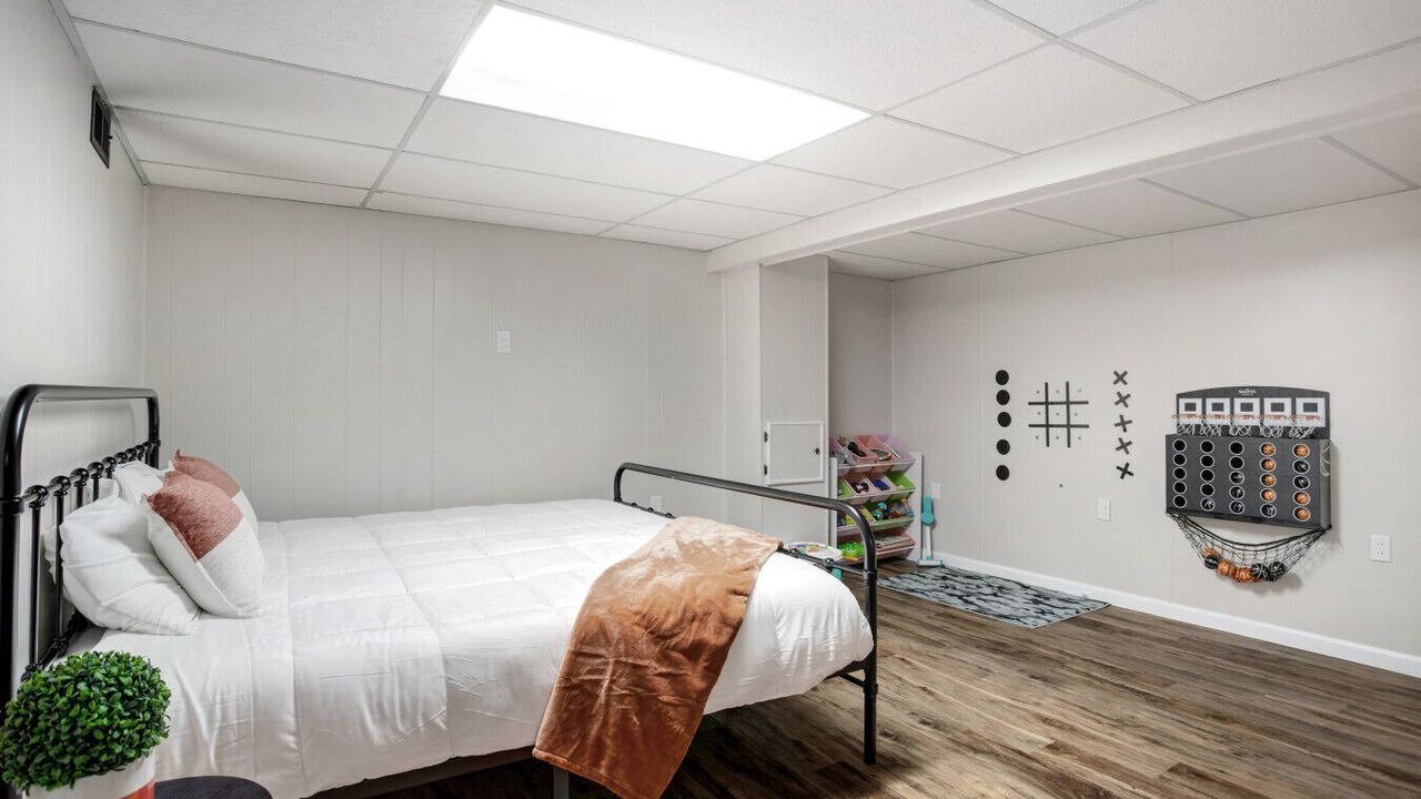 Photo of Bedroom in Maryland Heights