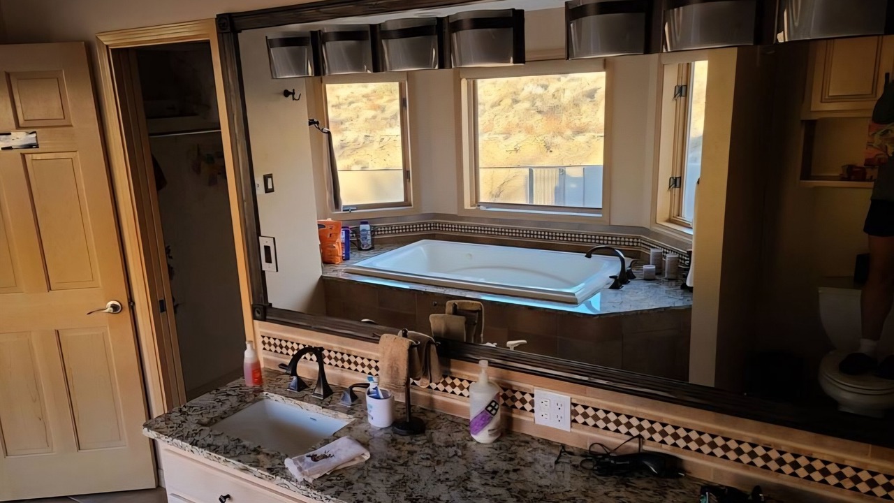 Photo of Bathroom in Foothills South
