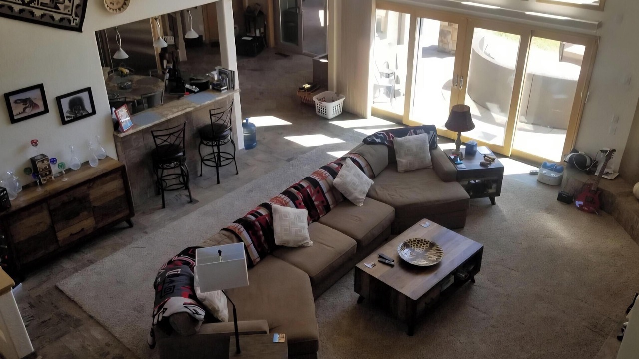 Photo of Livingroom in Foothills South
