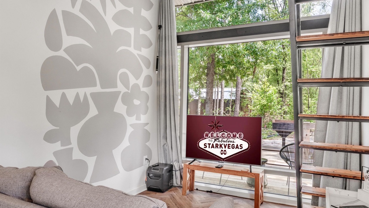 Photo of Livingroom in Starkville