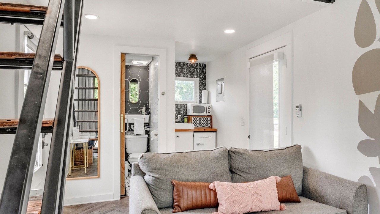Photo of Livingroom in Starkville