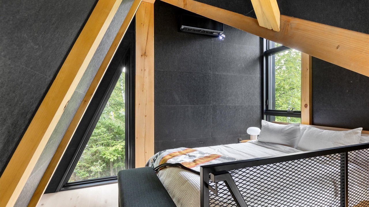 Photo of Bedroom in Mauricie