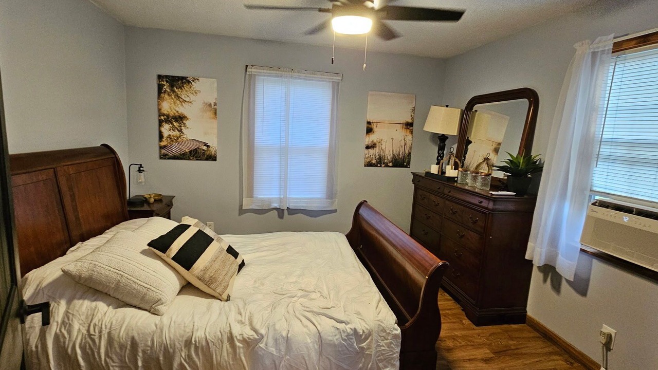 Photo of Bedroom in Sulphur Springs