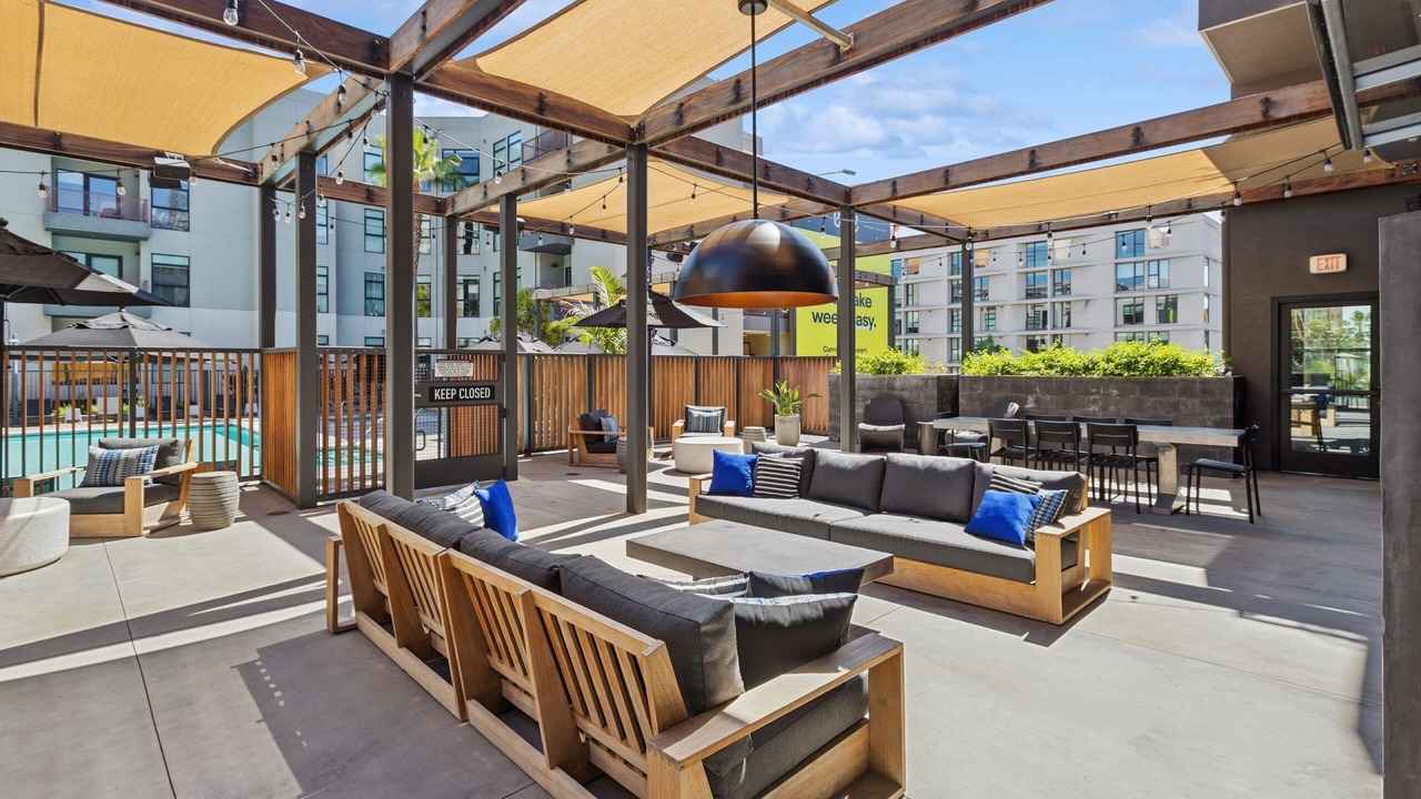 Photo of Outdoor in Hollywood
