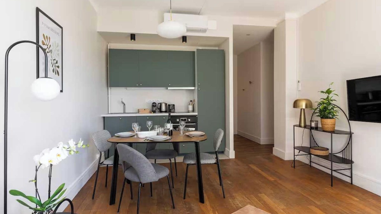 Photo of Livingroom in Part Dieu - Bir Hakeim