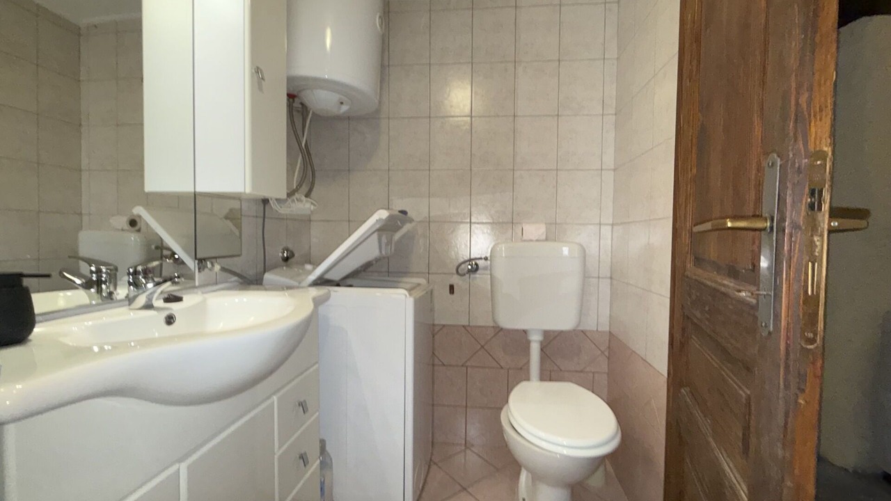 Photo of Bathroom in Risika