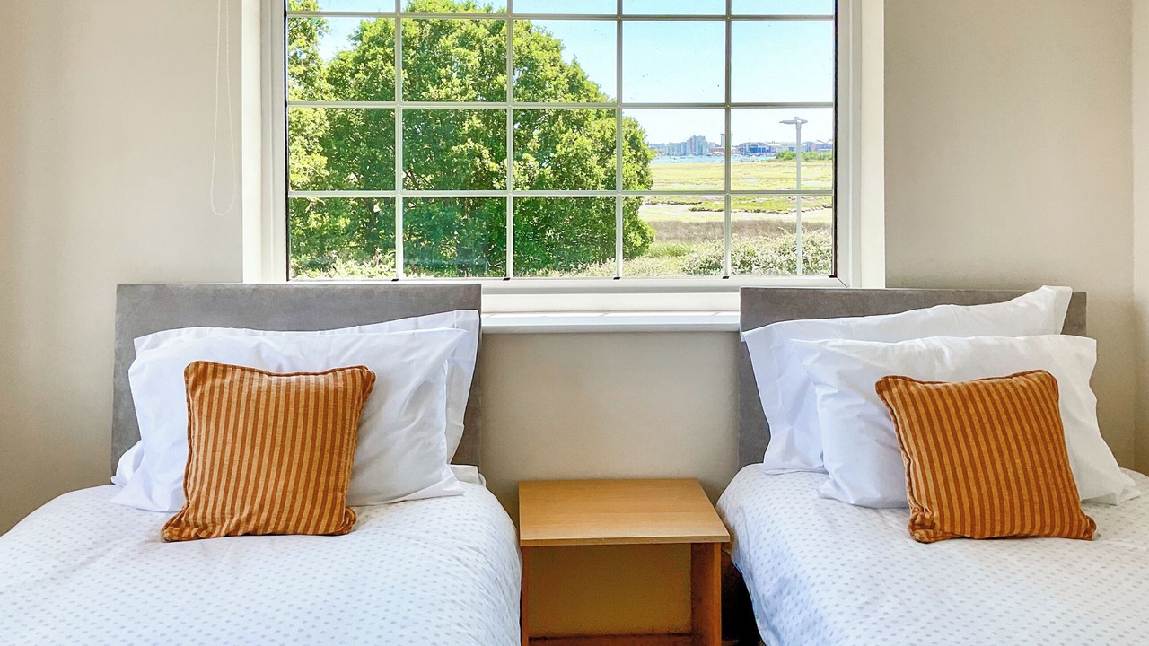 Photo of Others in Hamworthy