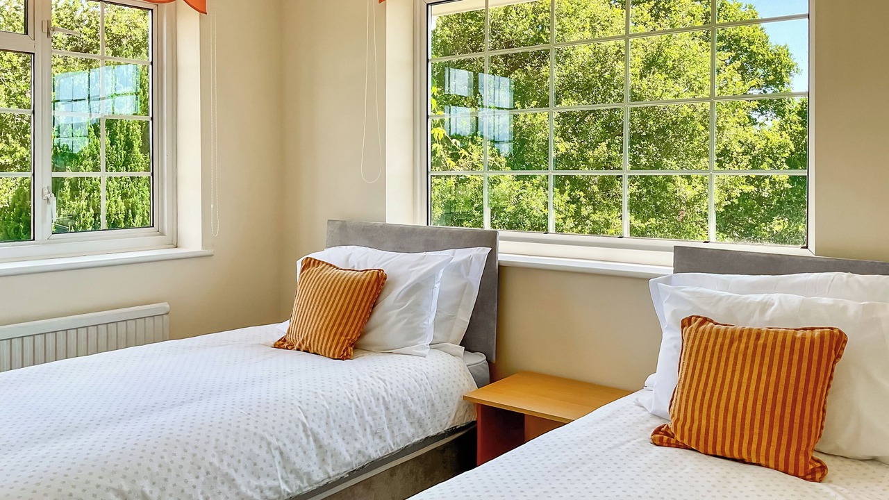 Photo of Others in Hamworthy