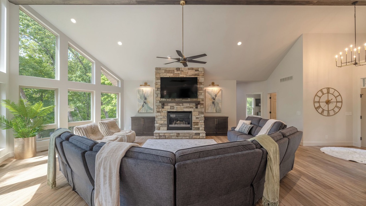 Photo of Livingroom in Innsbrook