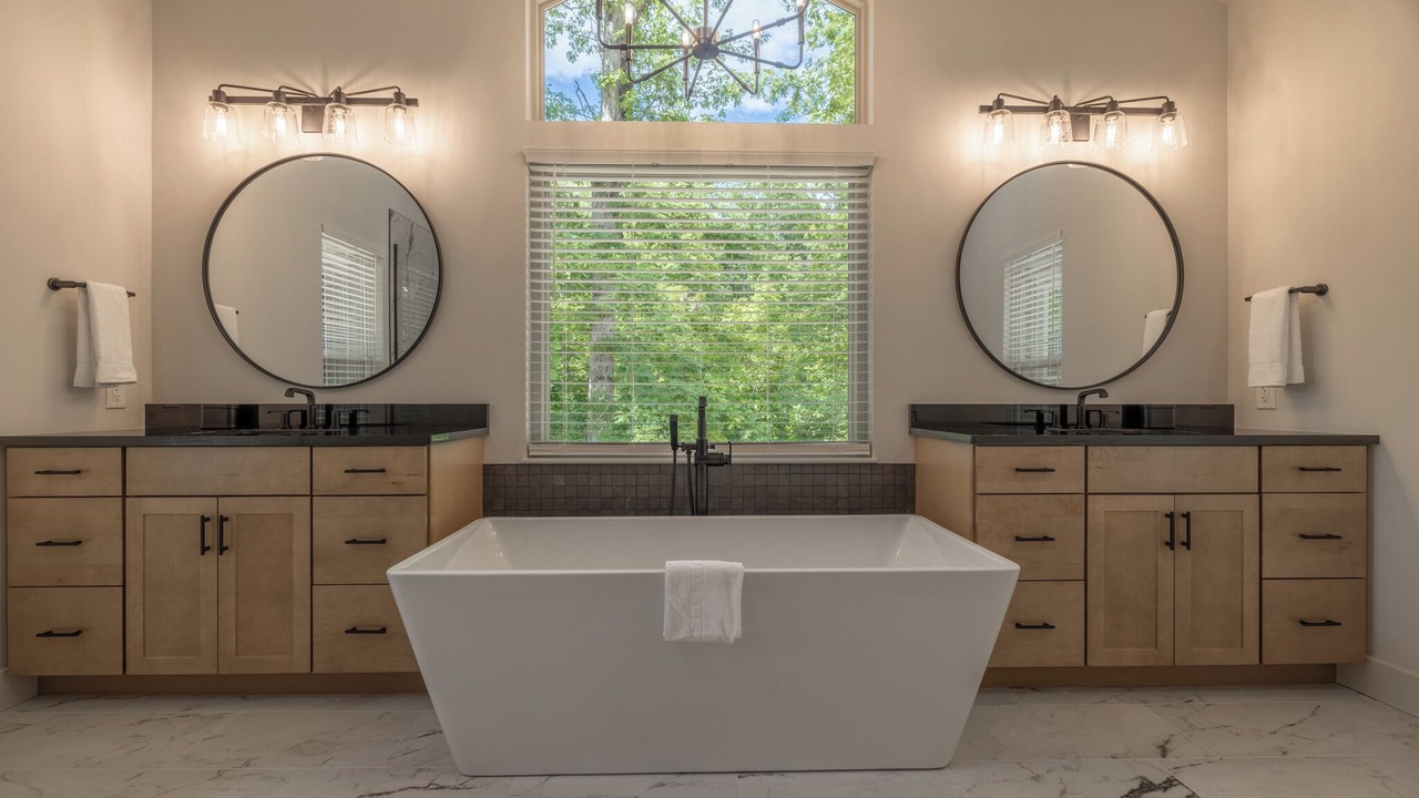Photo of Bathroom in Innsbrook
