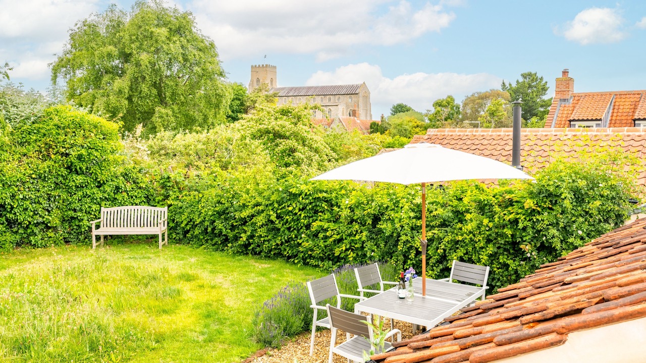 Photo of Outdoor in Salthouse