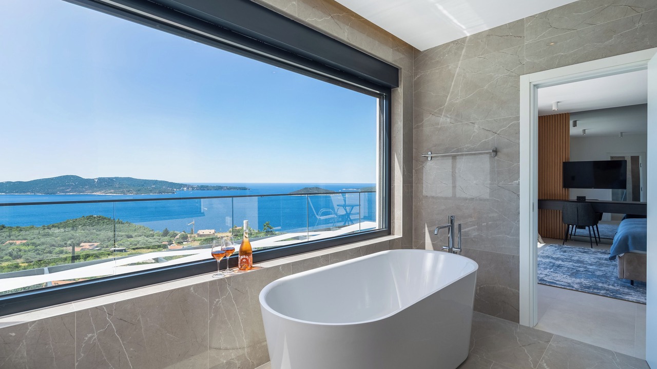 Photo of Bathroom in Brsecine