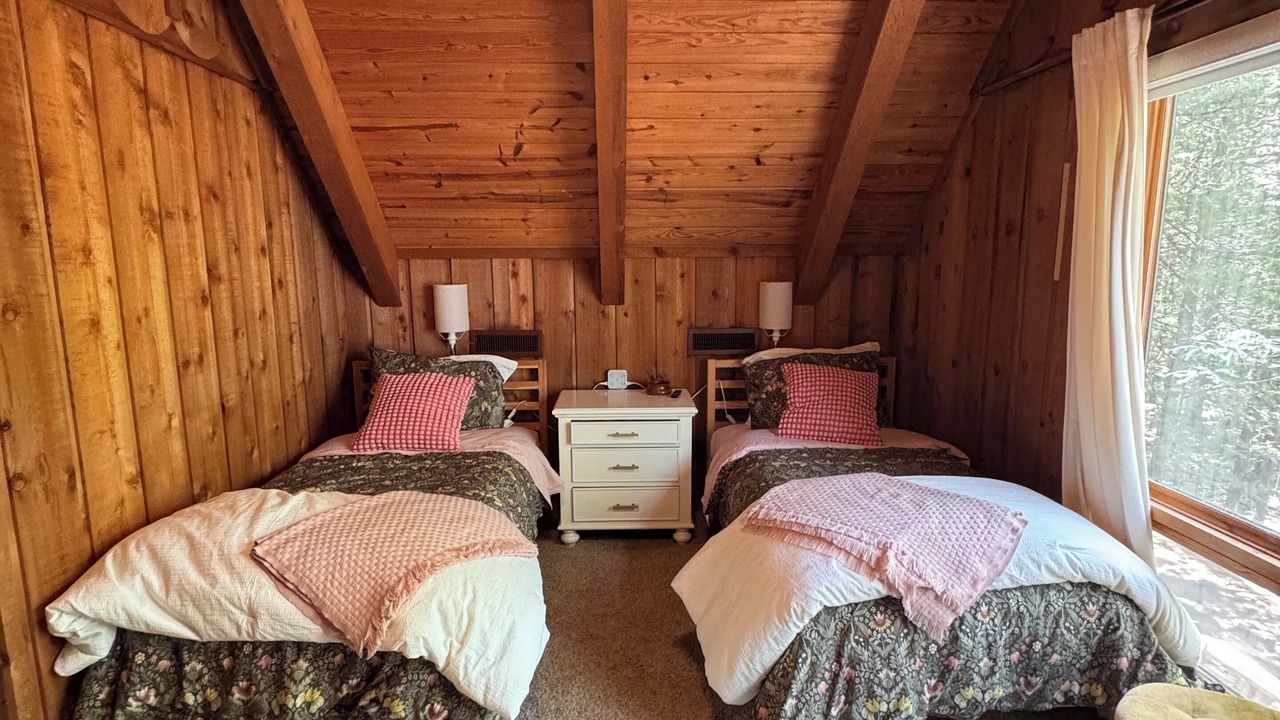 Photo of Bedroom in Drasco