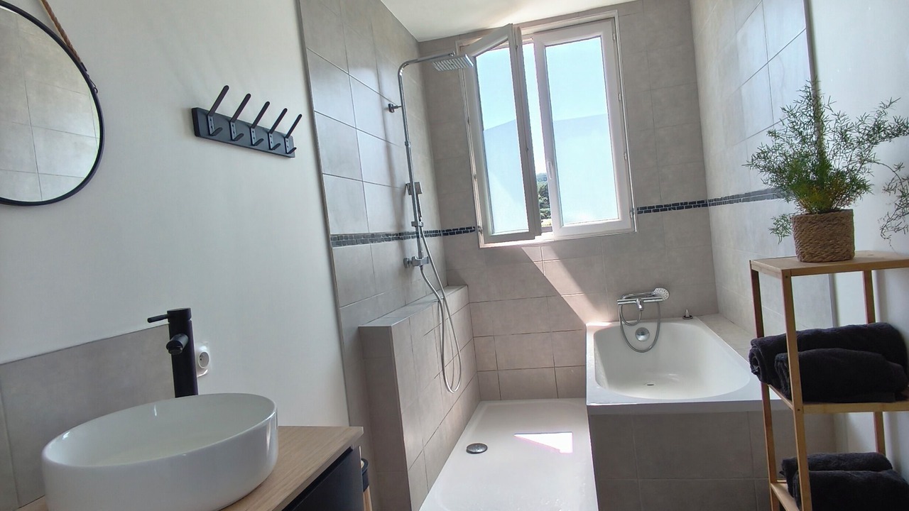 Photo of Bathroom in Saint-Germain-Village