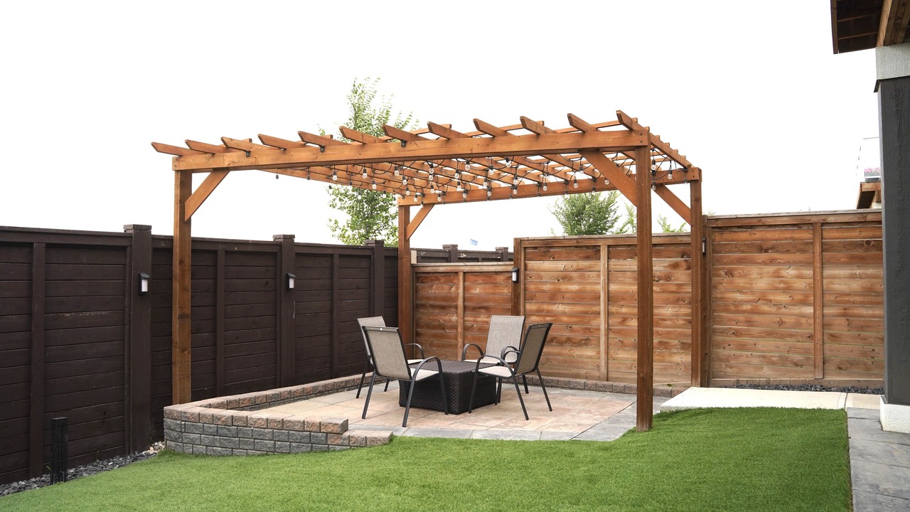 Photo of Patio Balcony in Southeast Calgary