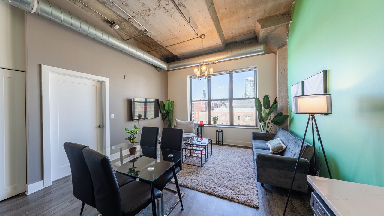 Photo of Livingroom in Near South Side