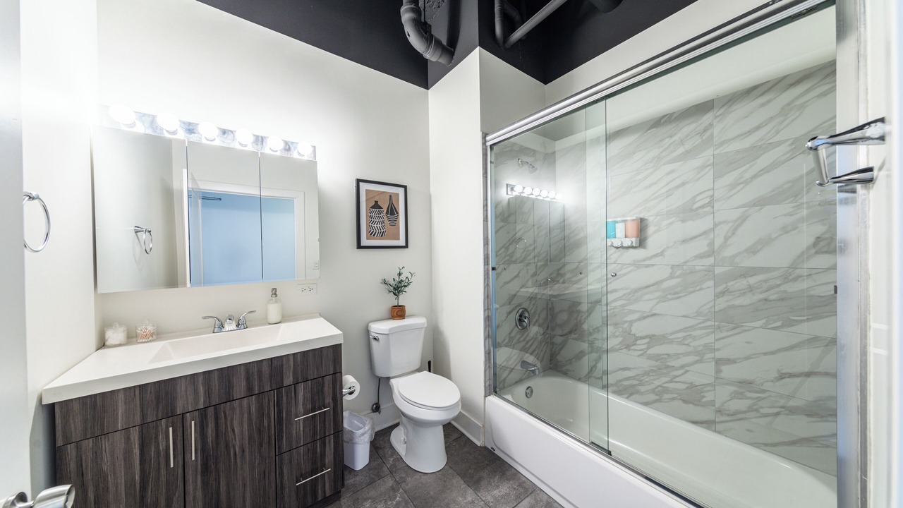 Photo of Bathroom in Near South Side