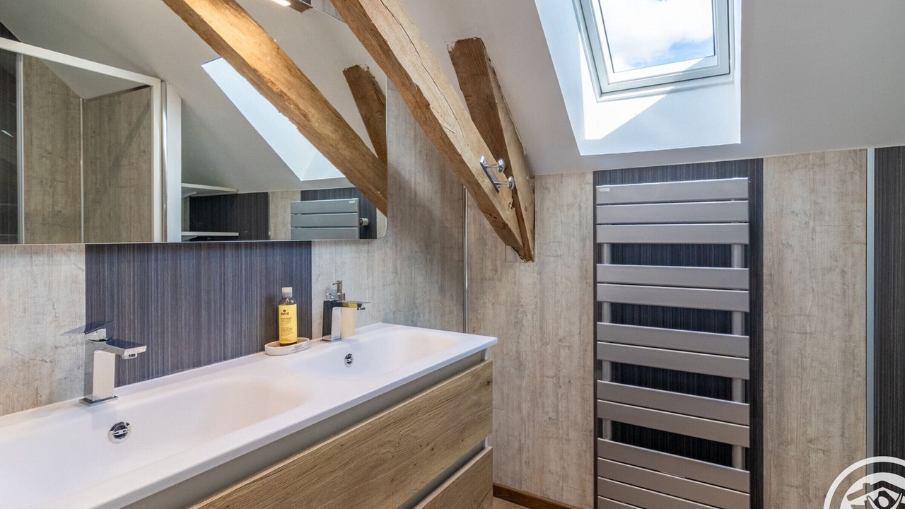Photo of Bathroom in Marans