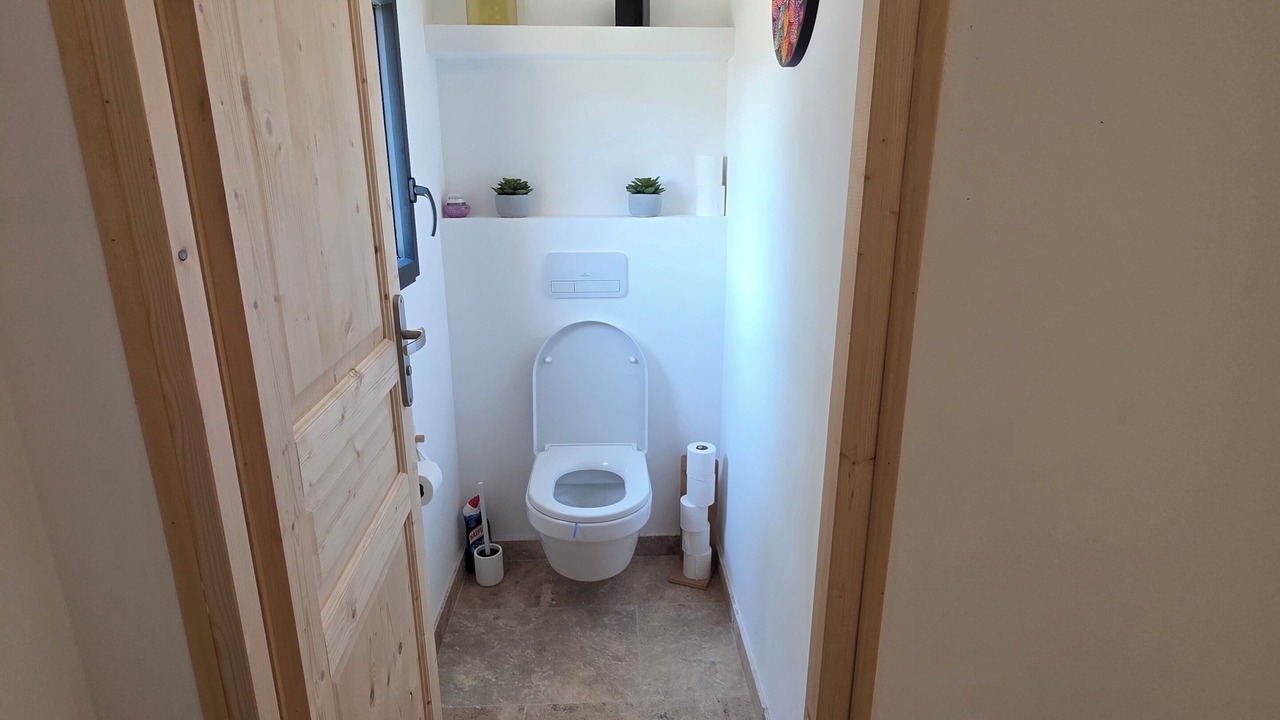 Photo of Bathroom in Arles