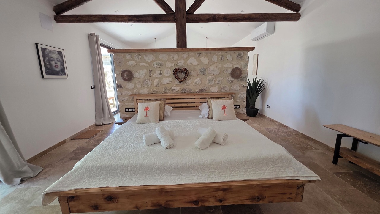 Photo of Bedroom in Arles