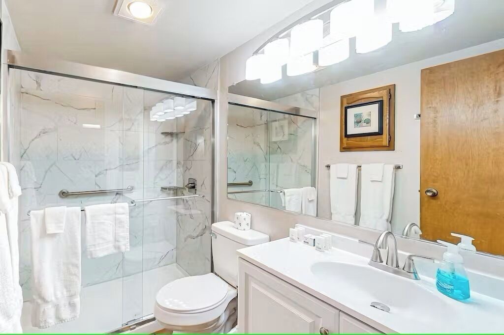 Photo of Bathroom in Lost Bridge Village