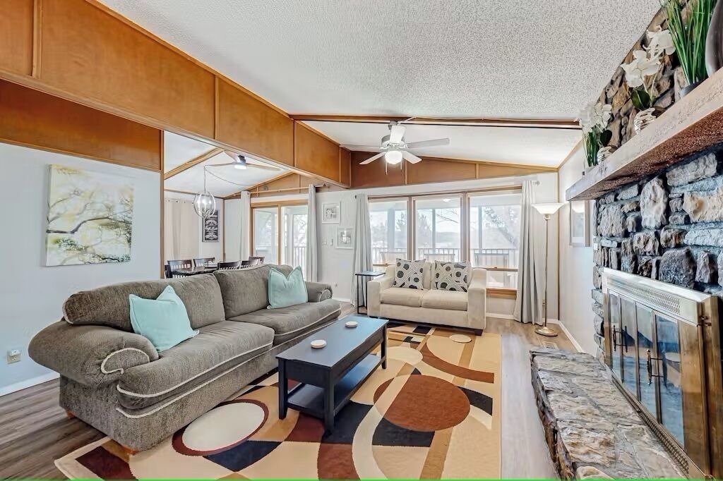 Photo of Livingroom in Lost Bridge Village