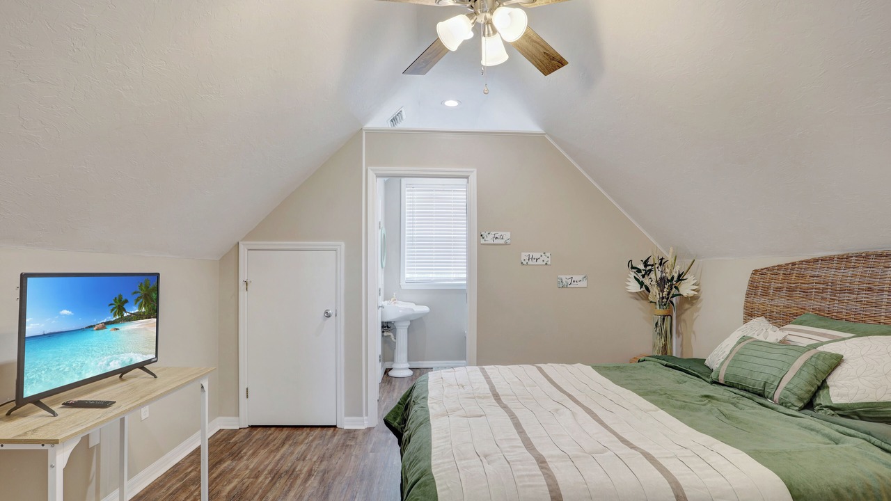 Photo of Bedroom in Branford